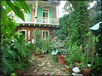 Burdland Cottage Courtyard